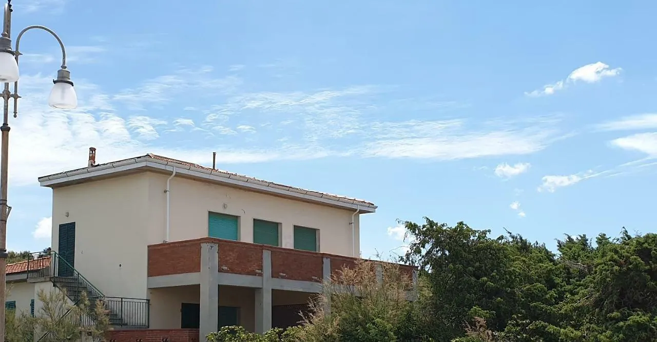 Villino Antonio Apartment Marina Di Bibbona Italy